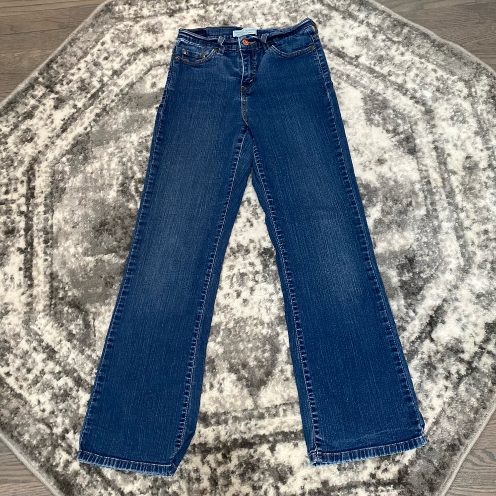 Levi’s Perfectly Slimming Boot Cut Vintage Jeans Size 4 Dark Blue No Holes